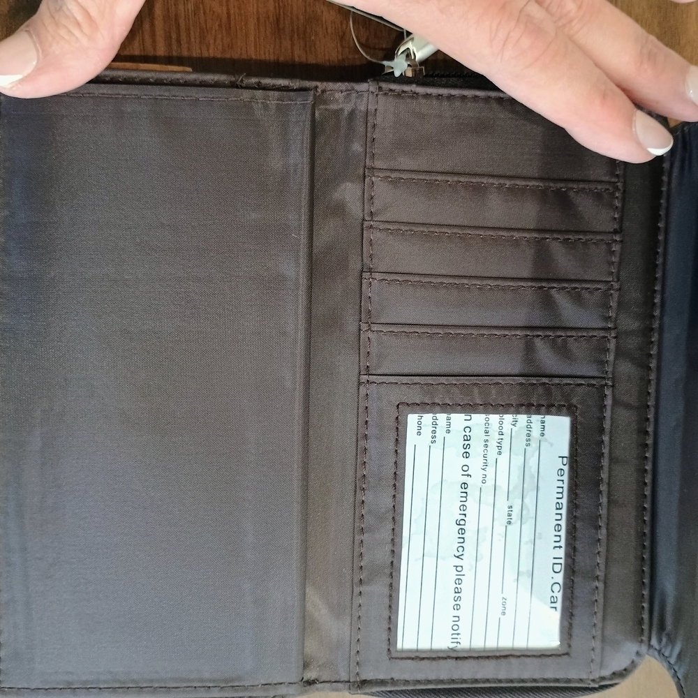Candie's Brown Vegan Leather Wallet - Picture 5 of 6